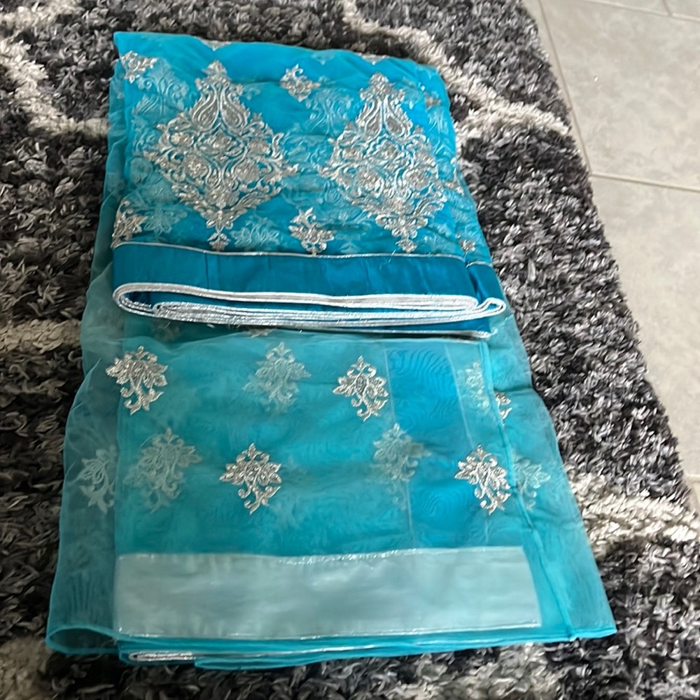 Indian Saari
